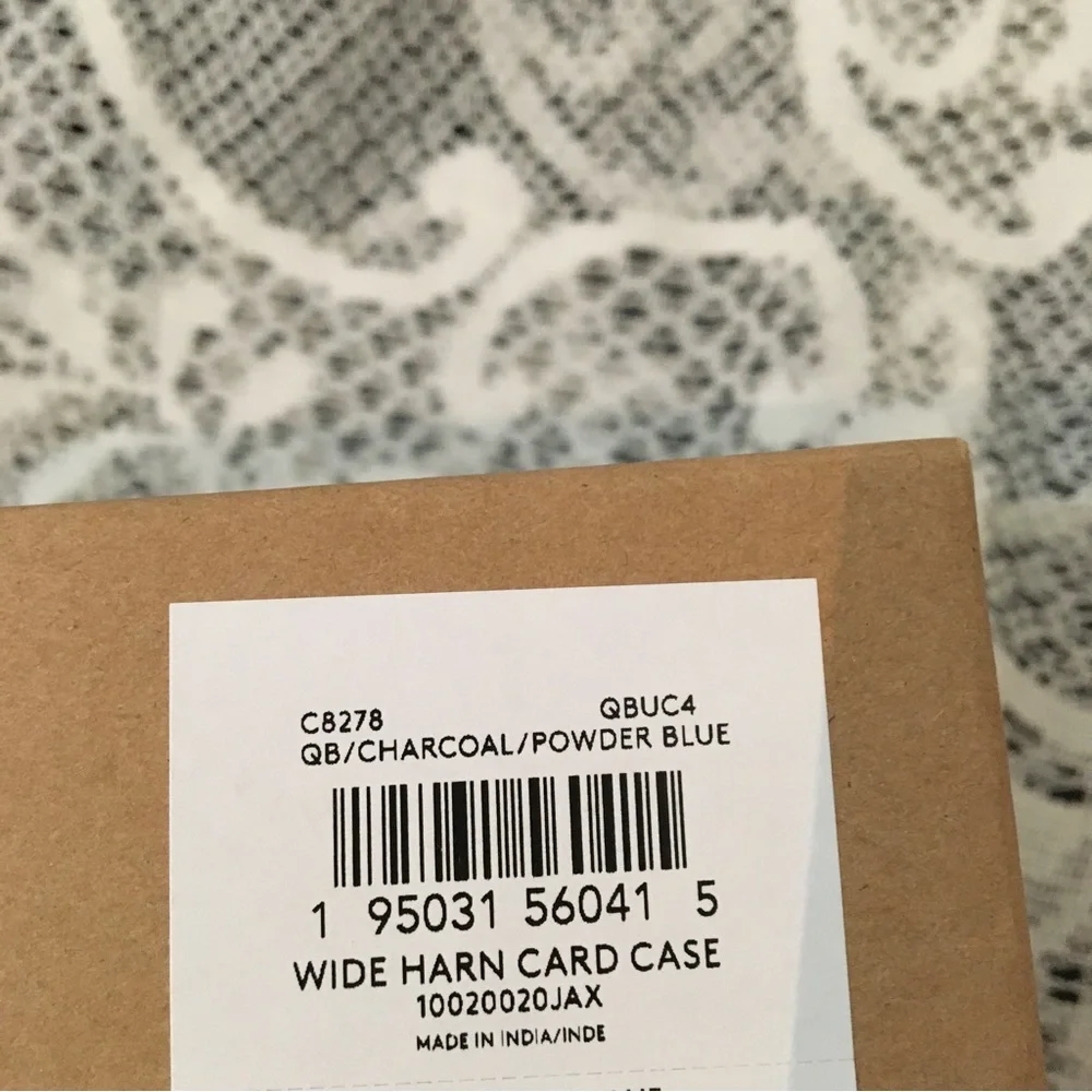 Coach Wide Harn Card Case - Picture 9 of 9